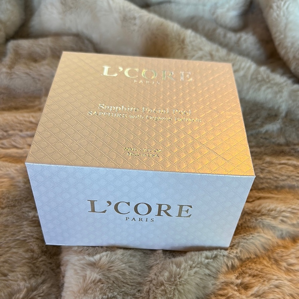 L'Core Paris Sapphire Facial Peel